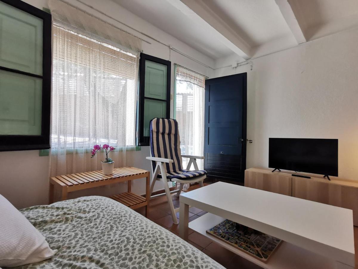 Cozy Apartment 30 Steps From The Ocean Palafrugell Buitenkant foto